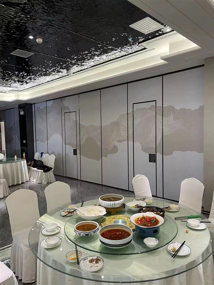 Foldable Partition For Hotel Restaurant With Colorful Wall Paper Finish