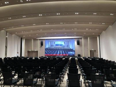 Movable Partition For Multi Functional Meeting Room